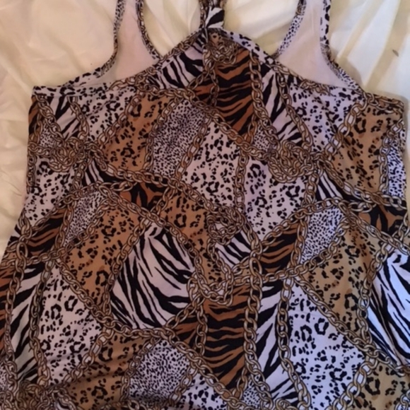 Stay Wild at Heart Women's Tank Top - Gold and Cream Delia's - Picture 3 of 5